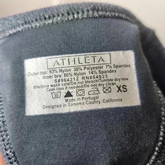 Athleta women's fitted racerback tank top with built in bra size XS - Picture 7 of 7